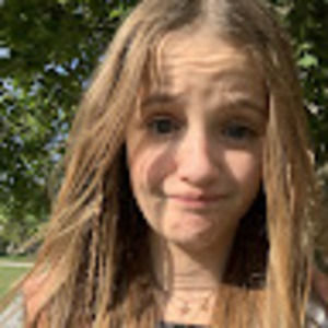 Meet your Posher, Evelyn